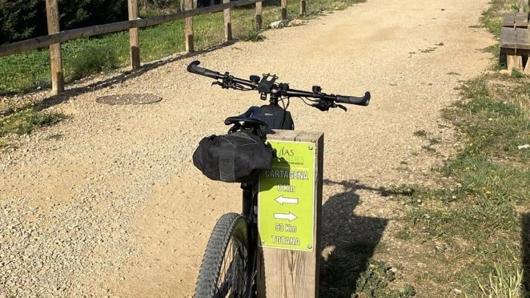 Mejoras en la Vía Verde de Cartagena para impulsar el cicloturismo y el senderismo